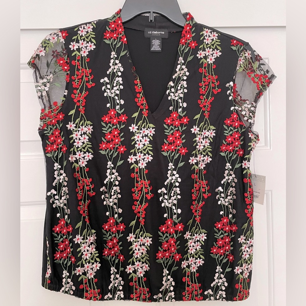 NWT Liz Claiborne cap short sleeve vneck top blouse size Large black embroidered